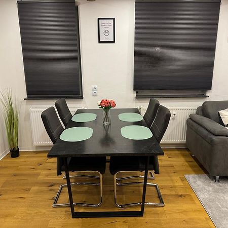 Best Central Apartment - Am Marktplatz - Up To 5 - Next To Frankfurt And Hanau - Coffee And Snacks - Netflix, Prime, Disney Nidderau Exterior foto