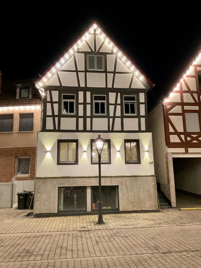Best Central Apartment - Am Marktplatz - Up To 5 - Next To Frankfurt And Hanau - Coffee And Snacks - Netflix, Prime, Disney Nidderau Exterior foto